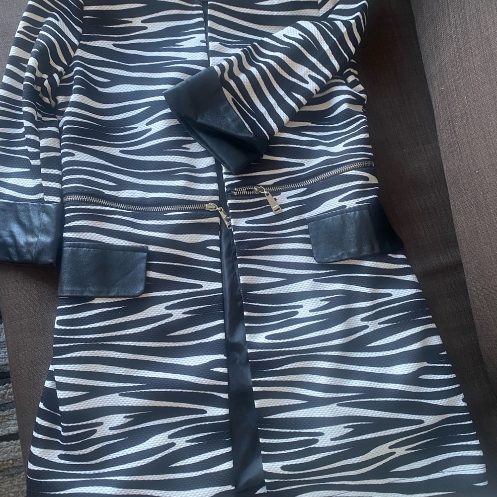 Stylish Zebra Print Women's Coat